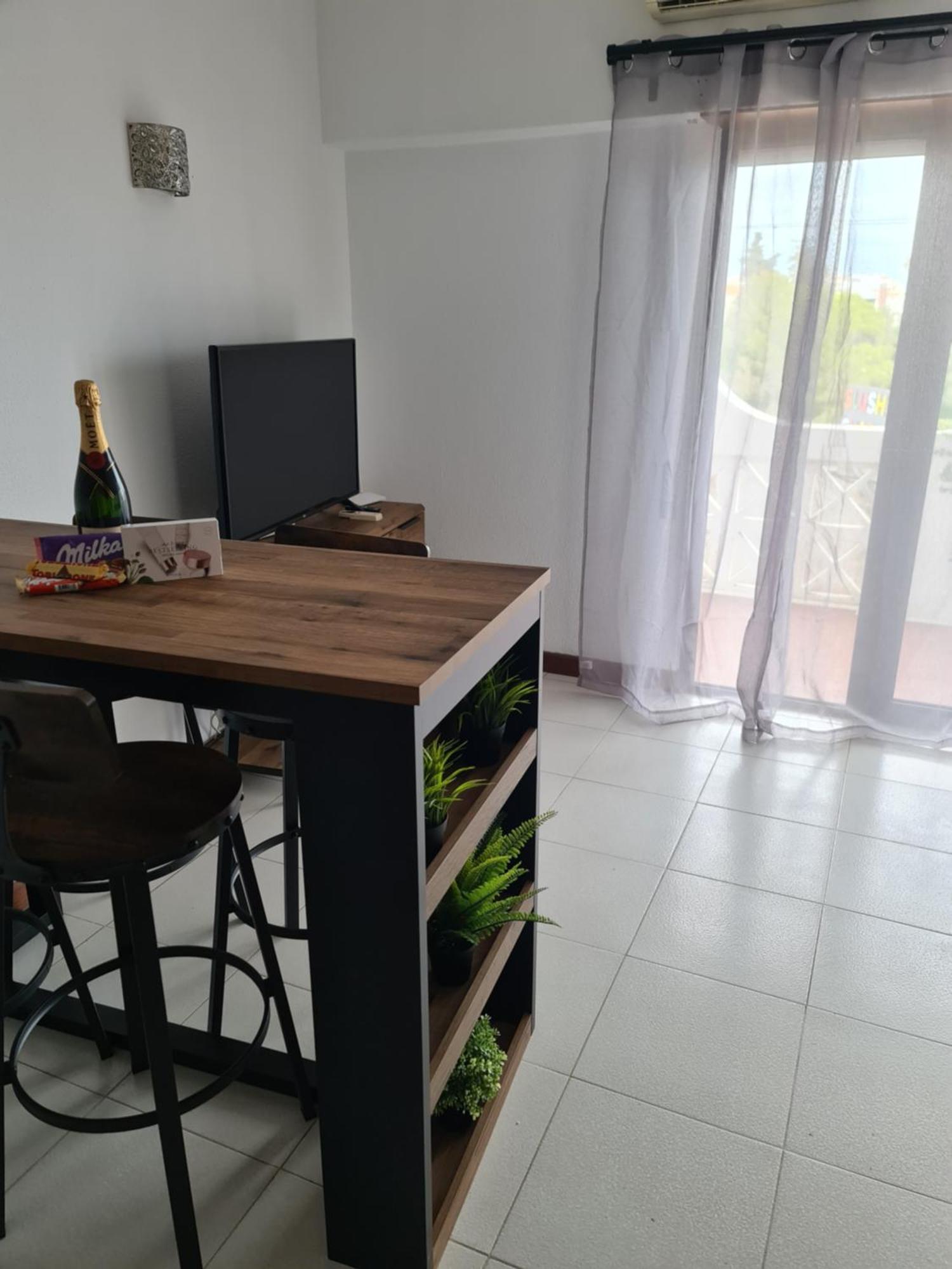 1 Bedroomed Apartment - Ocean View - Oura - Beach アルブフェイラ エクステリア 写真