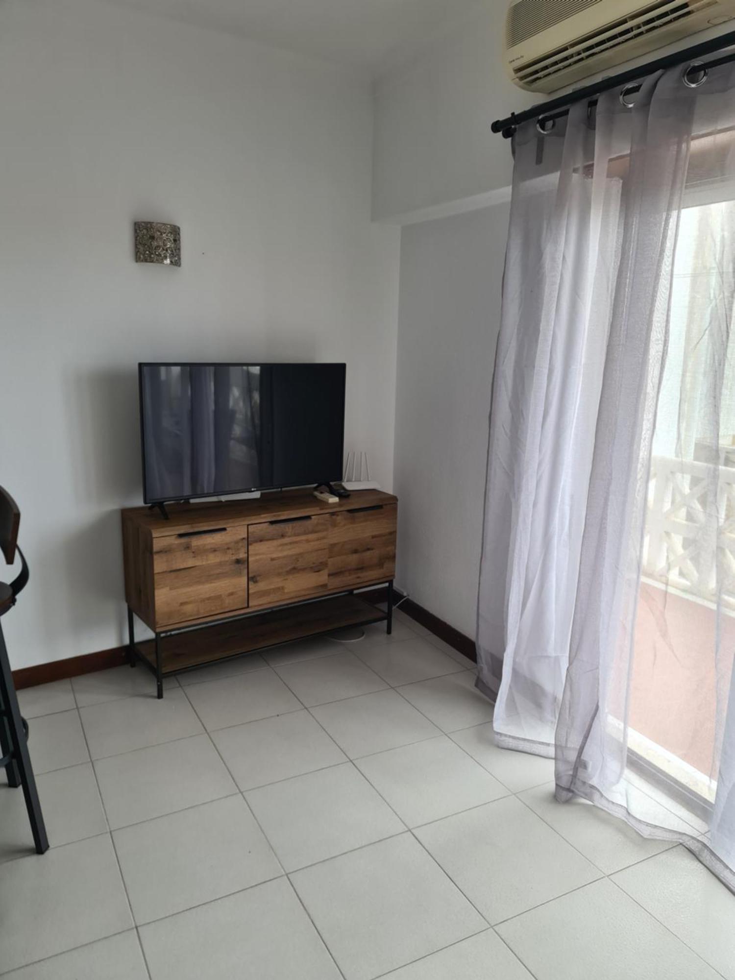1 Bedroomed Apartment - Ocean View - Oura - Beach アルブフェイラ エクステリア 写真